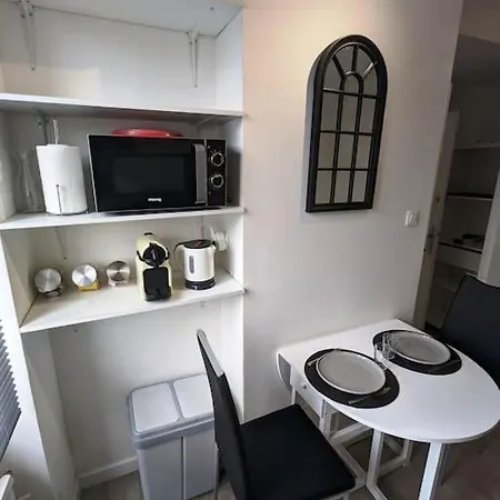 Cosy - Proche Zenith Апартаменты *