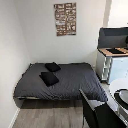 Cosy - Proche Zenith Апартаменты *